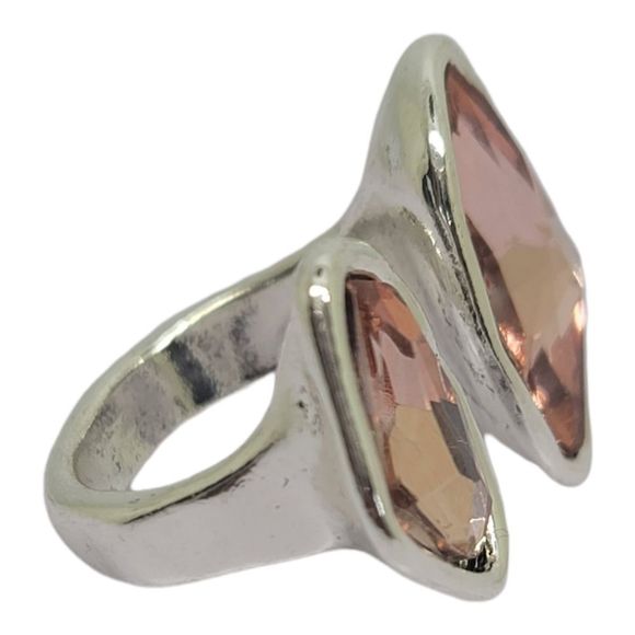 Simulated Morganite Crystal Freeform Silvertone Hammered Finish Ring - Picture 5 of 7